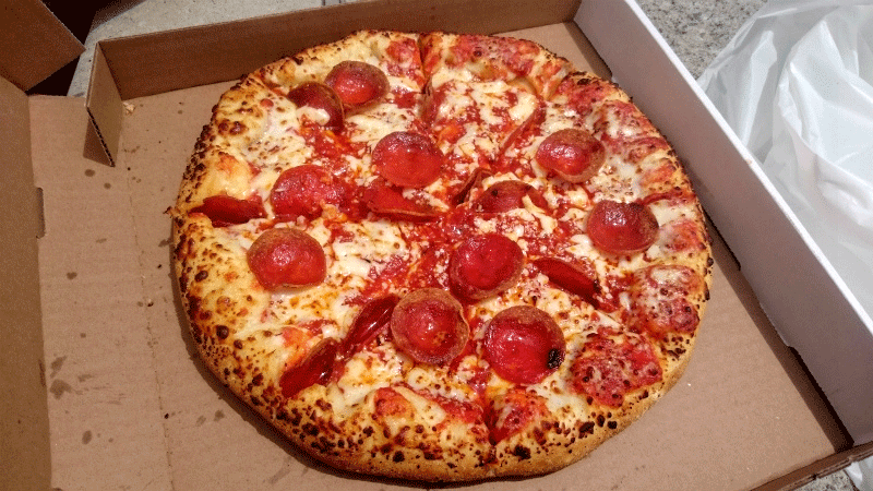 岩国基地フレンドシップデーのピザが美味しい